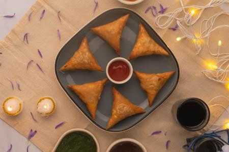 Cambay Tiger Smoked Mutton Kheema Samosas | 6 Pcs